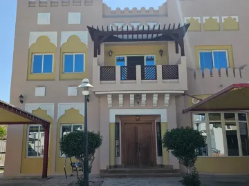 Spacious | 4 BHK | Villa Compound | Great for Families | Pool